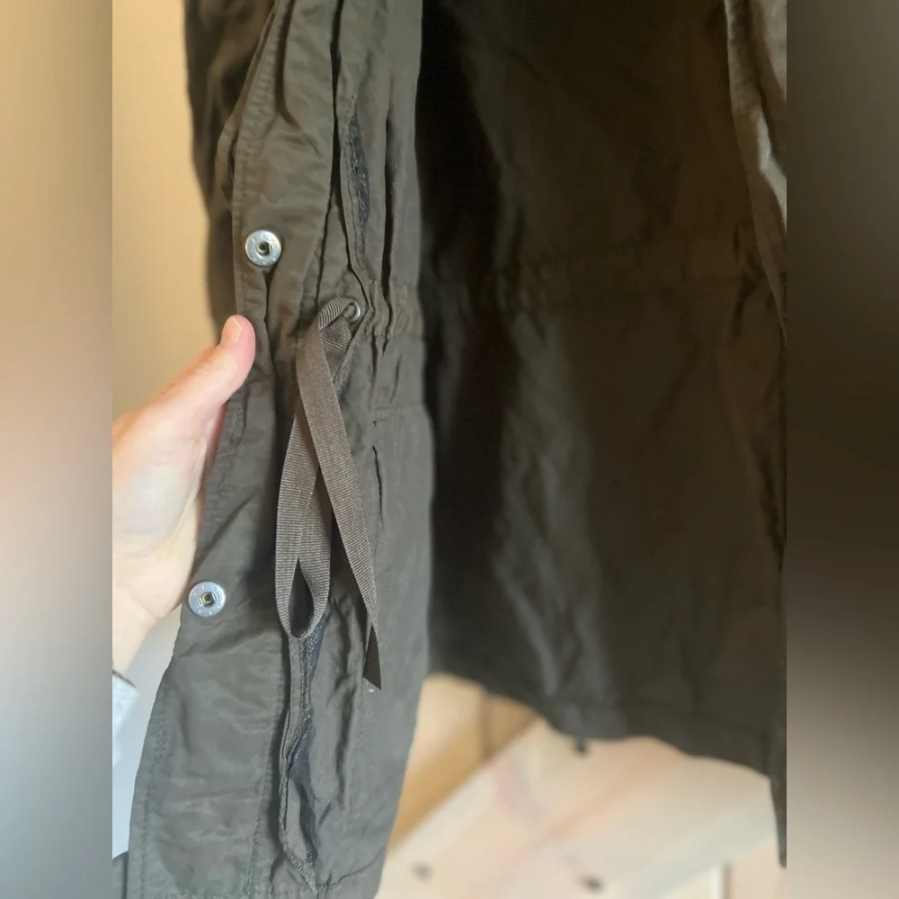 Converse Ruffle Placket Rain Jacket - Picture 3 of 6